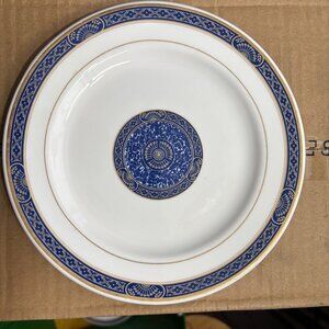 6 Royal Doulton 8-1/8" plates USED
